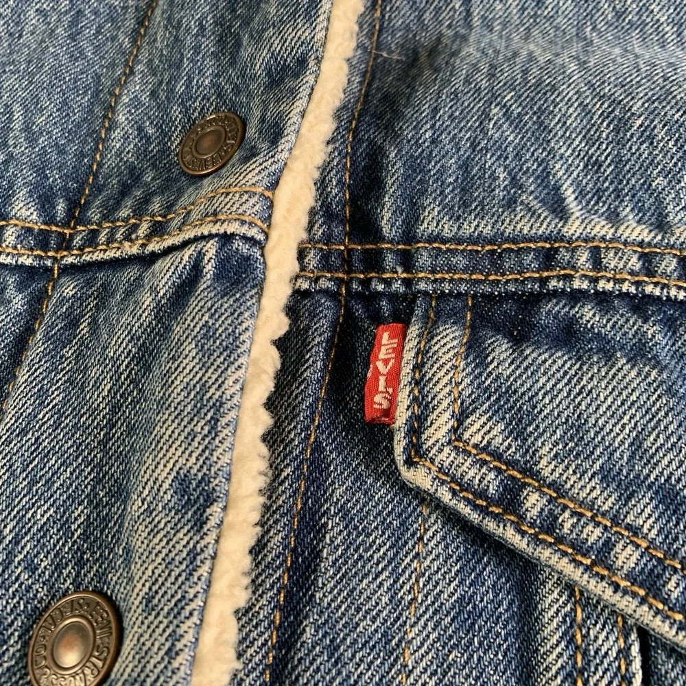 Levis‎ Denim Jacket Premium Mens Small Blue Denim Sherpa Lined Snap Button Big E